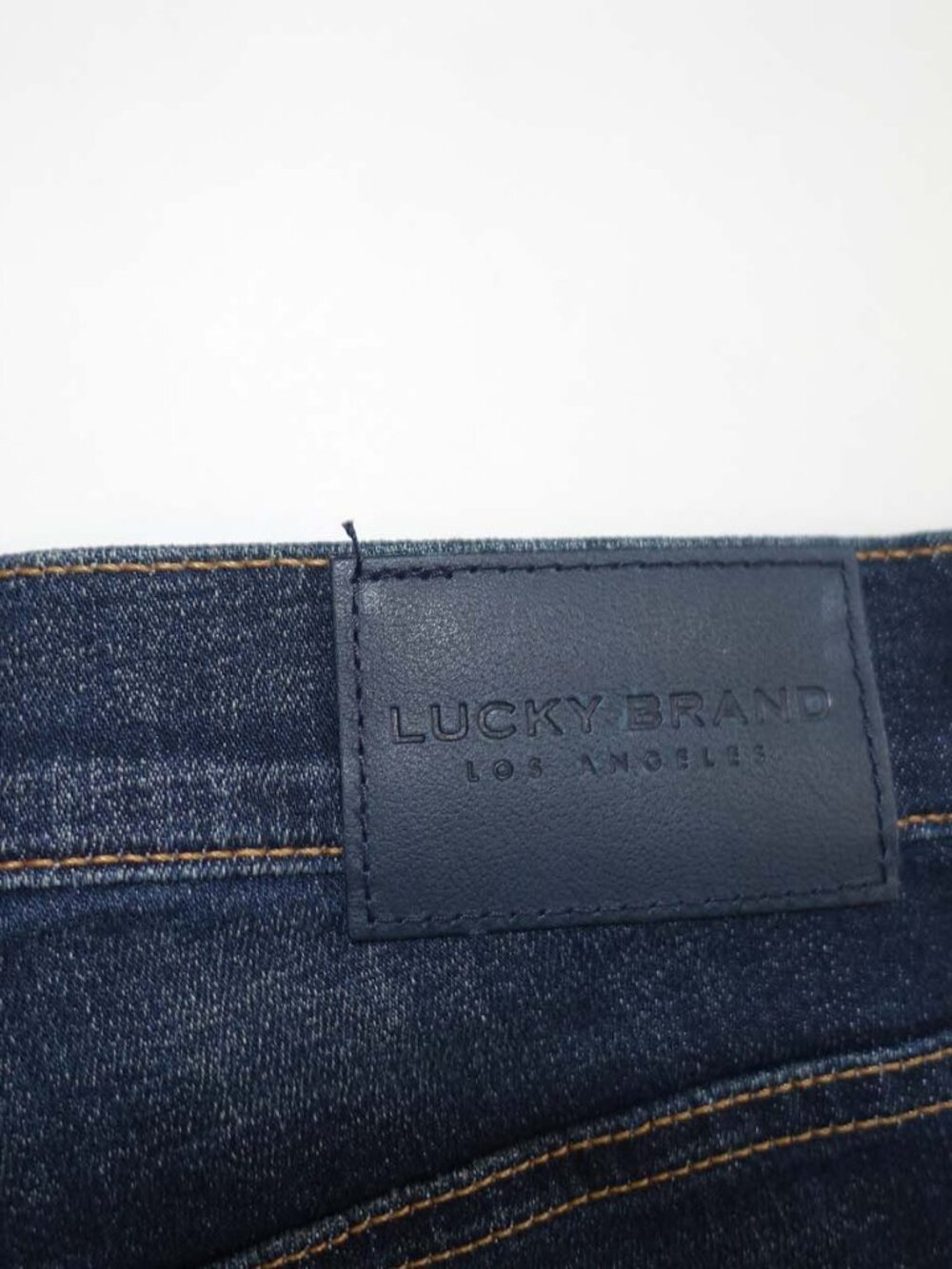 Lucky Brand Men's 110 Slim Coolmax Stretch Jeans Size 29 x 32 NWT Dark Wash - Picture 8 of 9